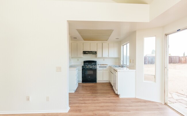 Building Photo - 13476 Altamar Cir