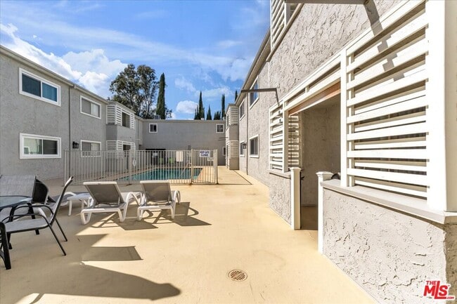 Building Photo - 5437 Corteen Pl