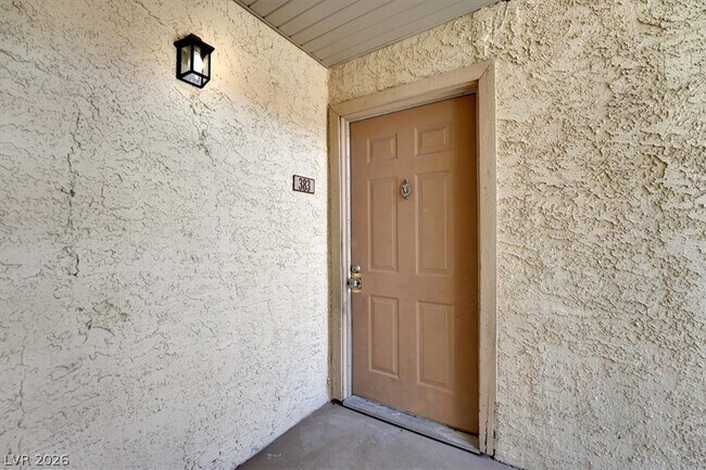 Building Photo - 5493 Indian River Dr