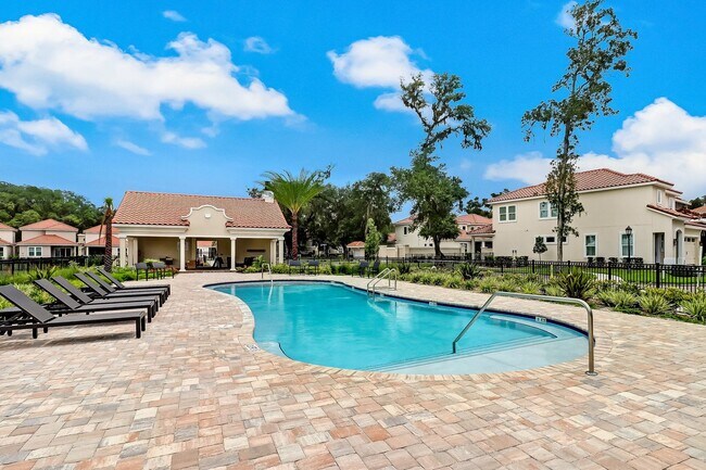 Building Photo - Townhome  in The Enclave at Summer Beach