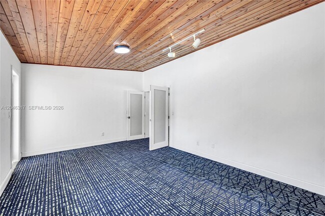 Building Photo - 12525 SW 68th Ct