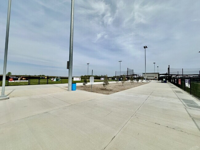 Building Photo - 6747 Winterwood Ave