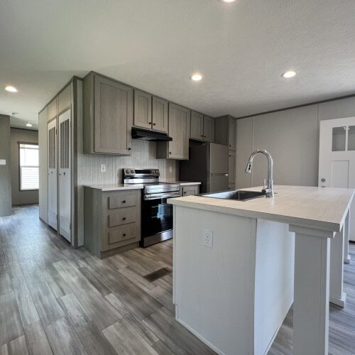 Building Photo - 329 Beaver Dam Cir