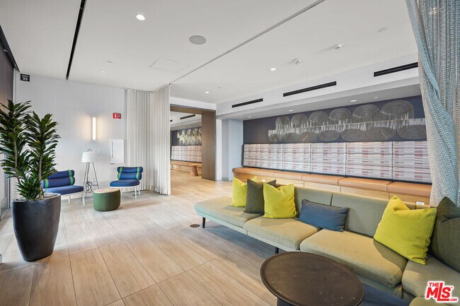 Building Photo - 1100 S Grand Ave