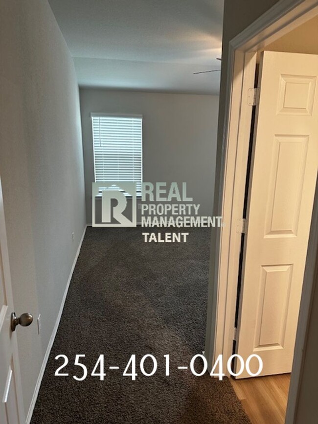 Building Photo - 3-bedroom, 2-bathroom home located in Temple