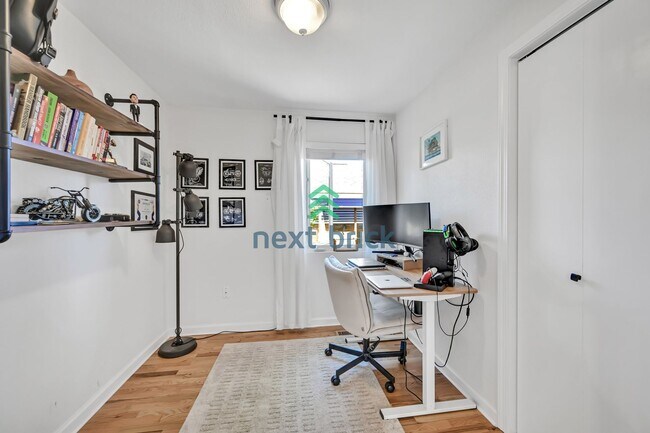 Building Photo - A beautiful 3 bedrooms and 2 bathrooms house