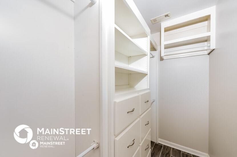 Building Photo - 2295 Lark St