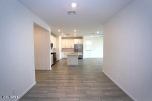 Building Photo - 9127 W Minnezona Ave