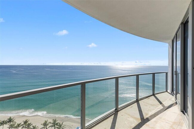 Building Photo - 3101 S Ocean Dr