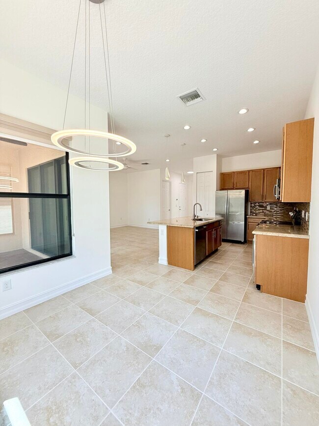 Building Photo - 14572 White Jade Terrace