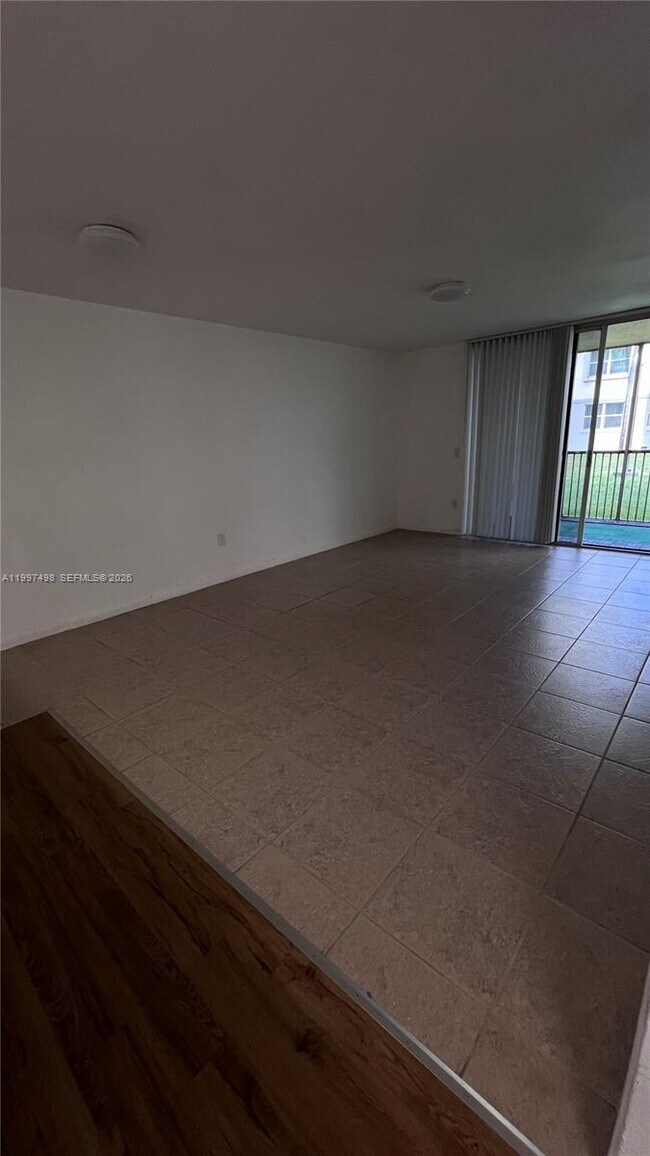 Building Photo - 8215 Lake Dr