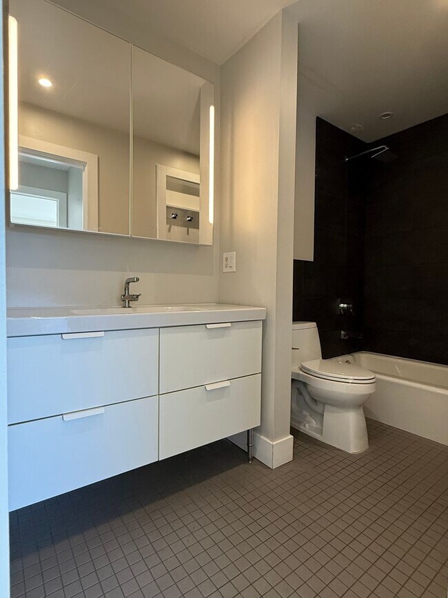 Building Photo - Updated One Bedroom in Cherboneau North | Quiet, Private Setting