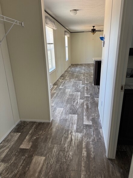 Building Photo - 8 Saratoga Dr