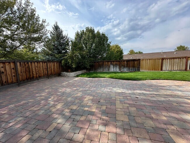 Building Photo - 11113 Messina Way