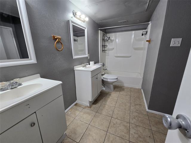 Building Photo - 9571 Gonzales Dr
