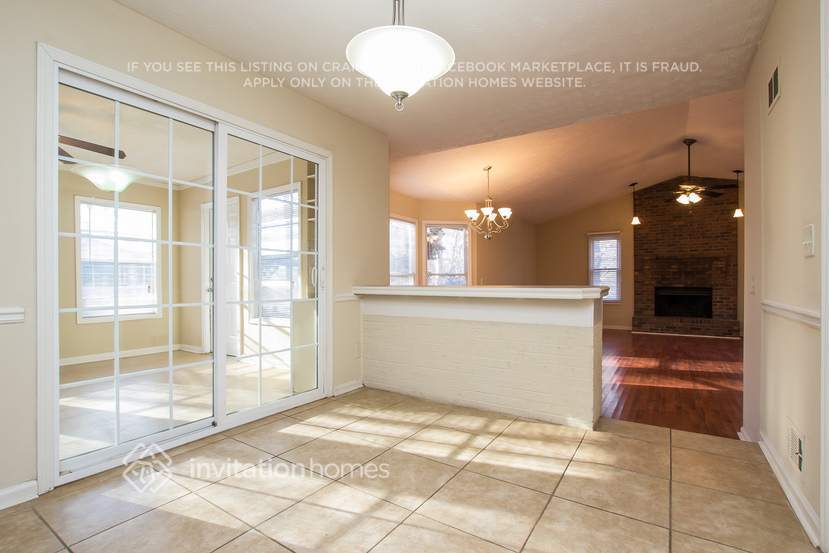 Building Photo - 2080 Hunters Cove Dr