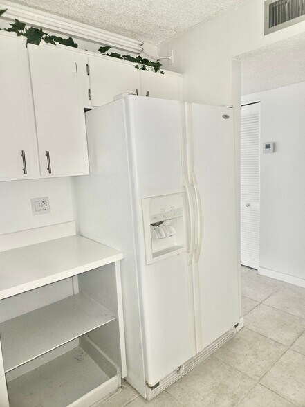 Building Photo - 17000 NW 67th Ave