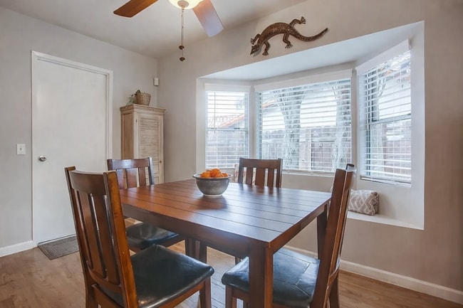 Building Photo - 1140 Harding St