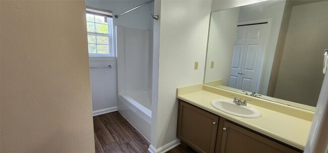 Building Photo - 3210 Dynes Ave