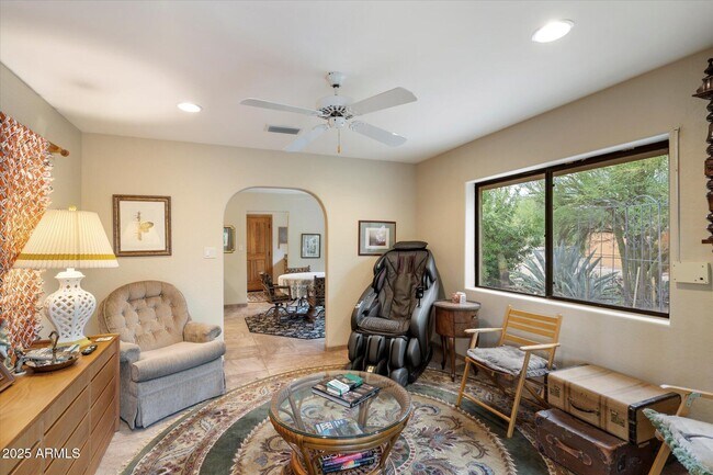 Building Photo - 25409 N Quail Haven Dr