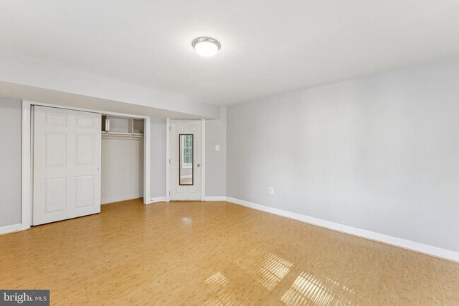 Building Photo - 12891 Crouch Dr