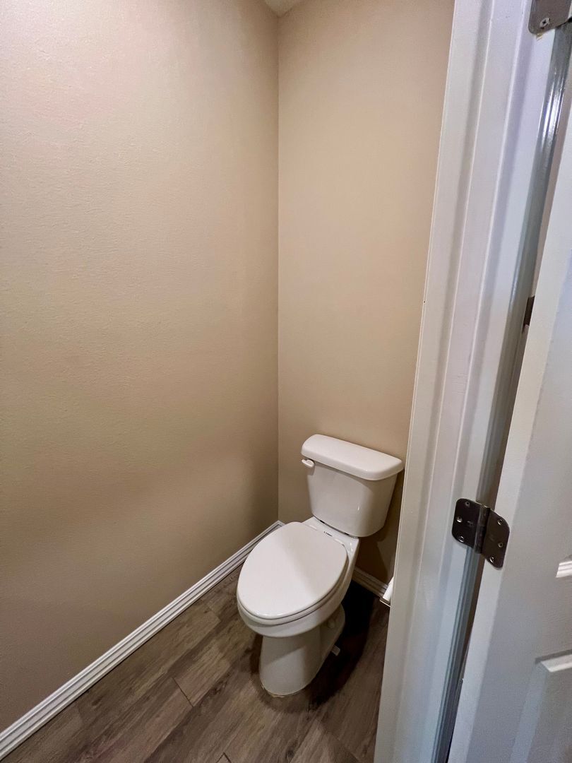 Building Photo - 9911 Landry Dr