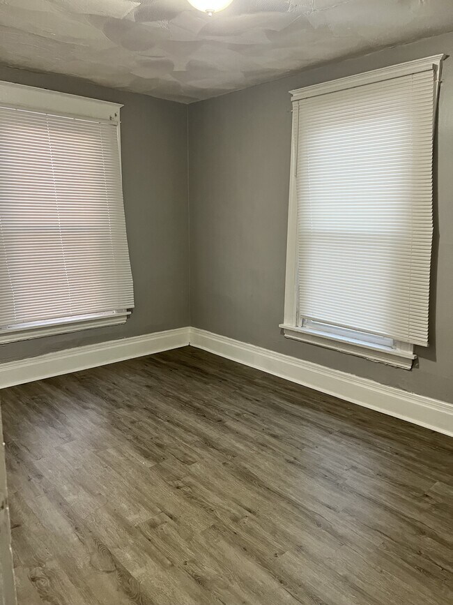 Building Photo - 2811 Lewiston Rd