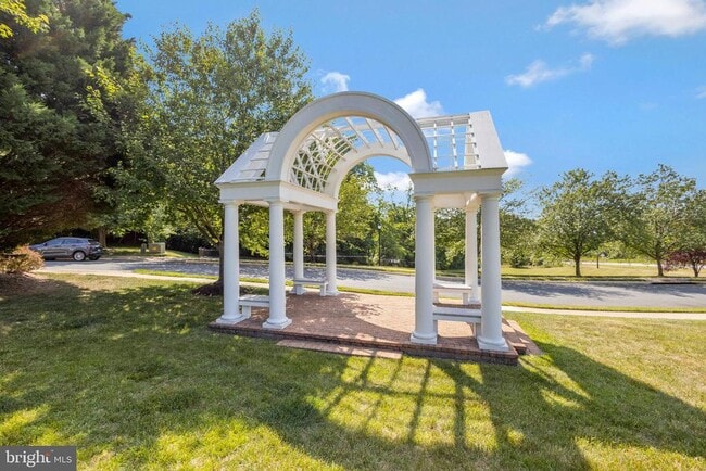 Building Photo - 5587 Governors Pond Cir