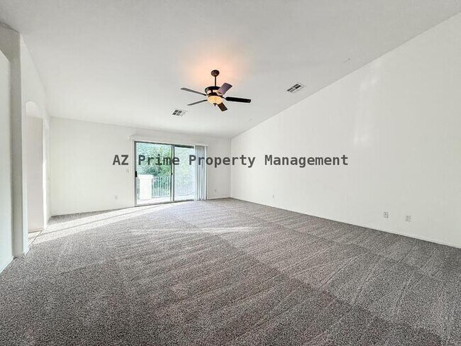 Building Photo - 10445 W Windsor Ave