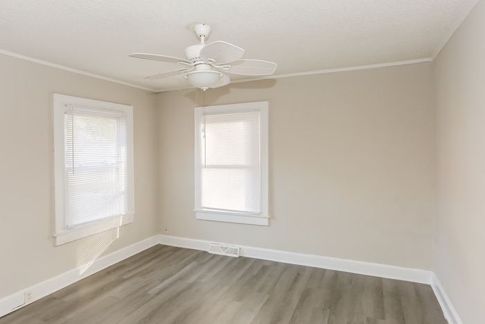 Building Photo - 523 Engleside St