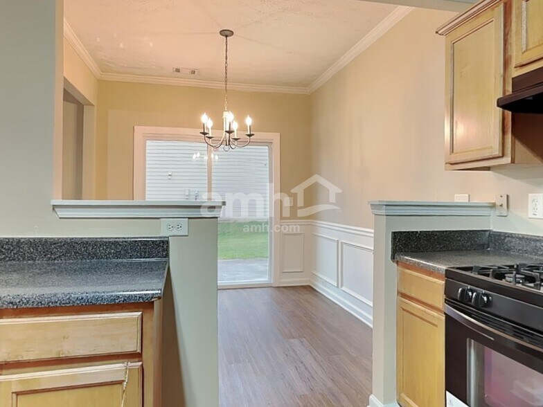 Building Photo - 4245 Windale Dr NW