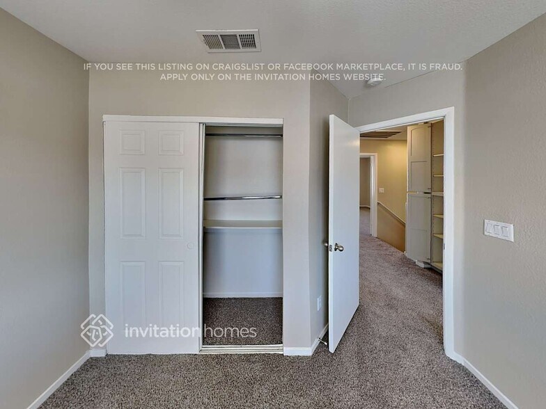 Building Photo - 3724 Beacon Point St