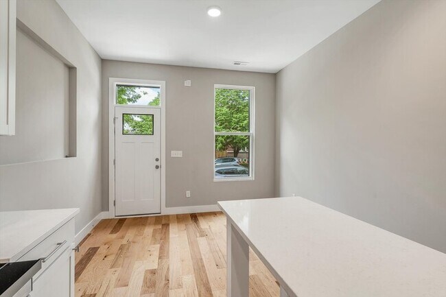 Building Photo - 3320 Michigan Ave