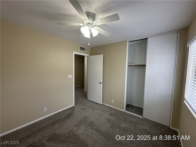 Building Photo - 2341 Moorpark Way