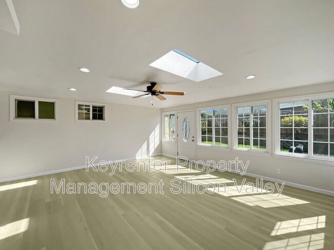 Building Photo - 3350 Denton Way