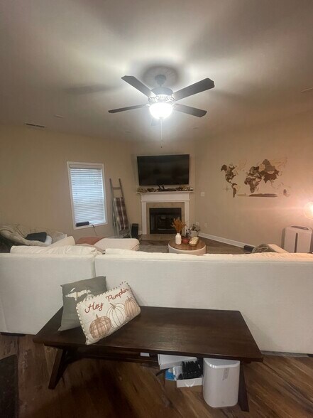 Building Photo - 14 Winged Foot Dr