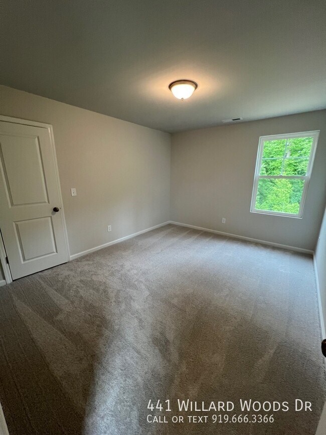 Building Photo - 441 Willard Wds Dr