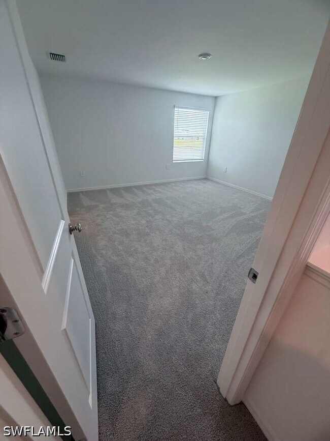 Building Photo - 11613 Savanna Lks Blvd