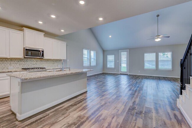 Building Photo - 2008 Glenwick Manor Ln