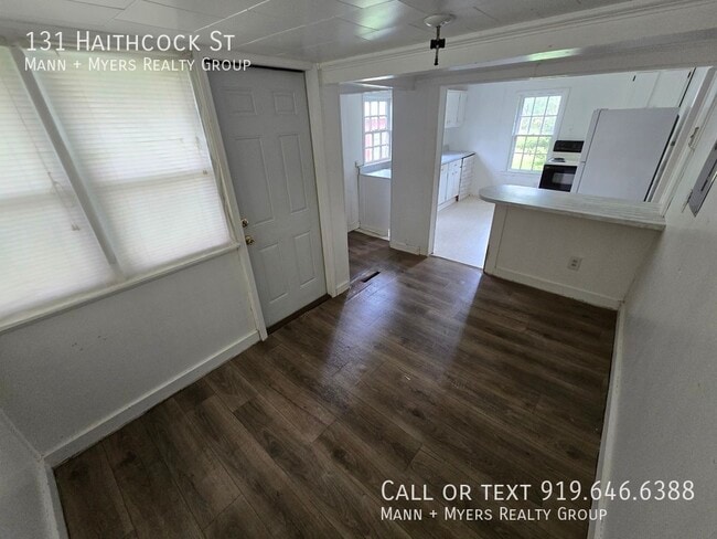 Building Photo - 131 Haithcock St