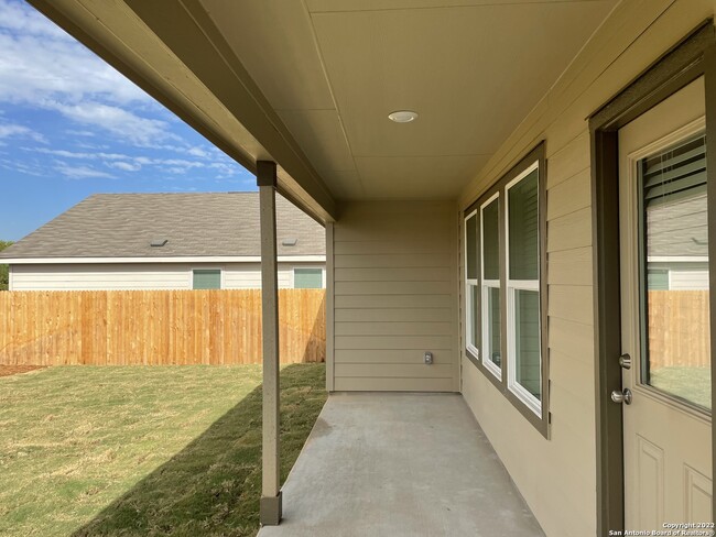 Building Photo - 435 Butterfly Bush Ct