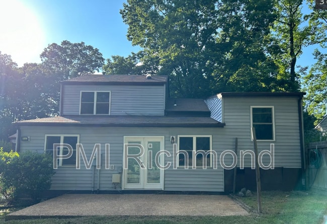Building Photo - 10505 Queensway Ct