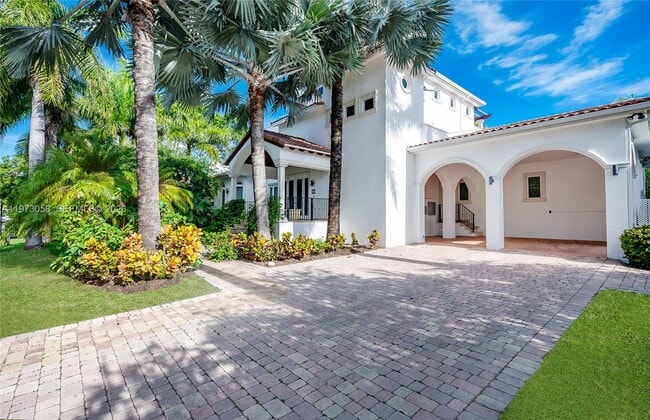 Building Photo - 541 S Mashta Dr