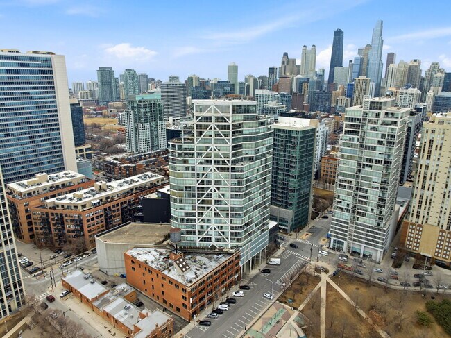 Building Photo - 510 W Erie St