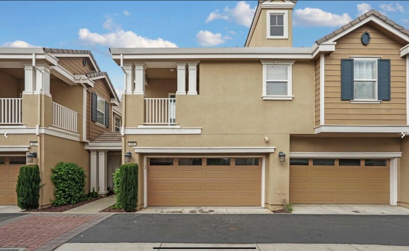 Building Photo - 223 S Veracruz Pl