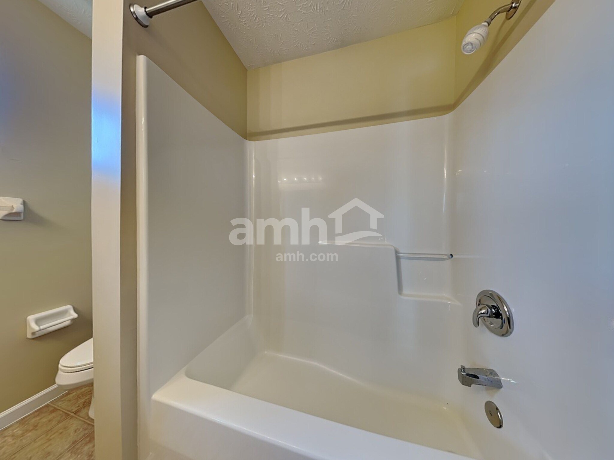 Building Photo - 2452 Featherston Ct