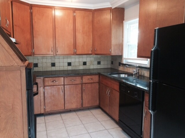 Building Photo - 501 Laurel Hill Rd