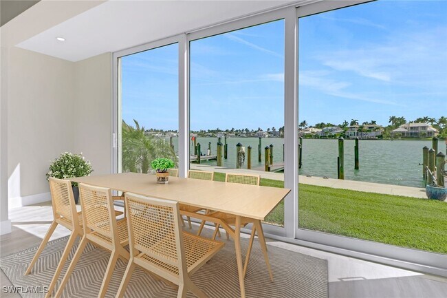 Building Photo - 2500 Gulf Shore Blvd N