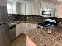 Building Photo - 8255 Lake Dr