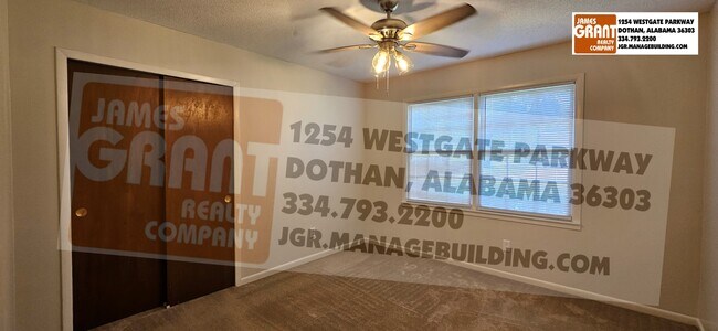 Building Photo - 1511 Shrewsbury Dr